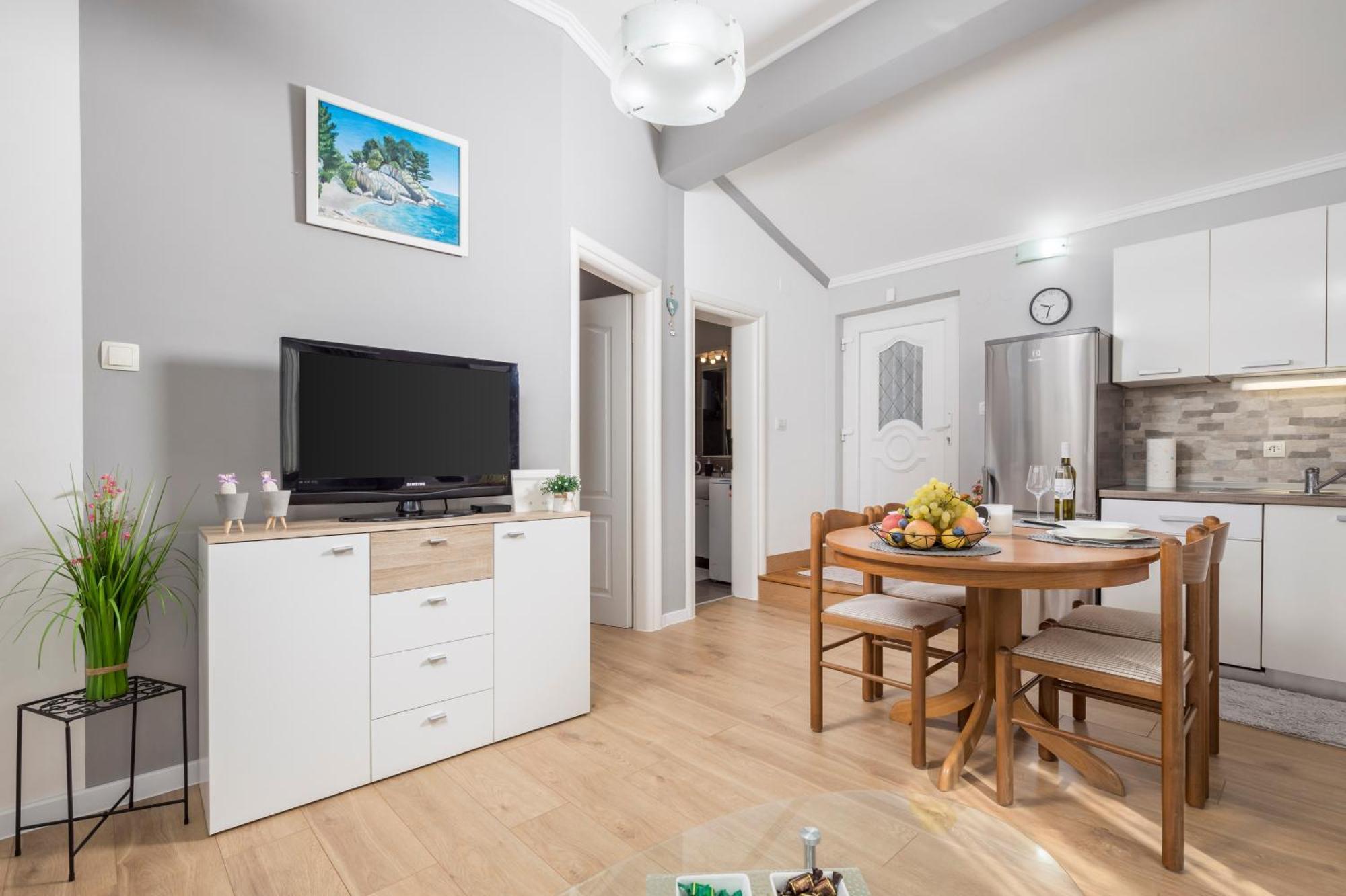 Apartman Slavica Риека Экстерьер фото