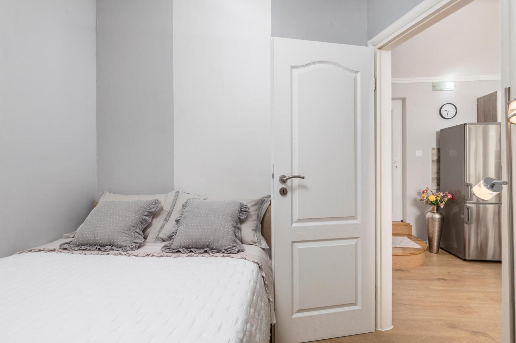 Apartman Slavica Риека Экстерьер фото